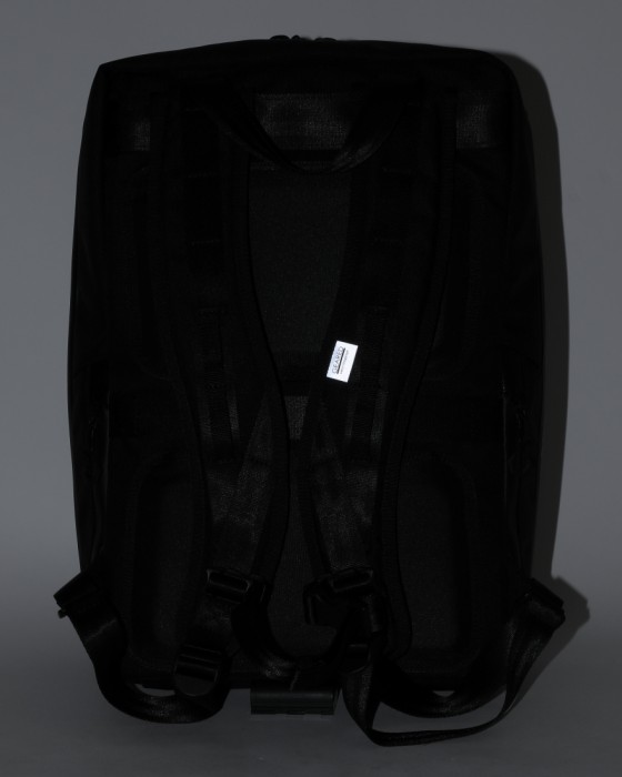 berufスクウェアトラベルデイパック 豊岡鞄®【URBAN EXPLORER 20 Ballistic Hollofil AIR™】14l