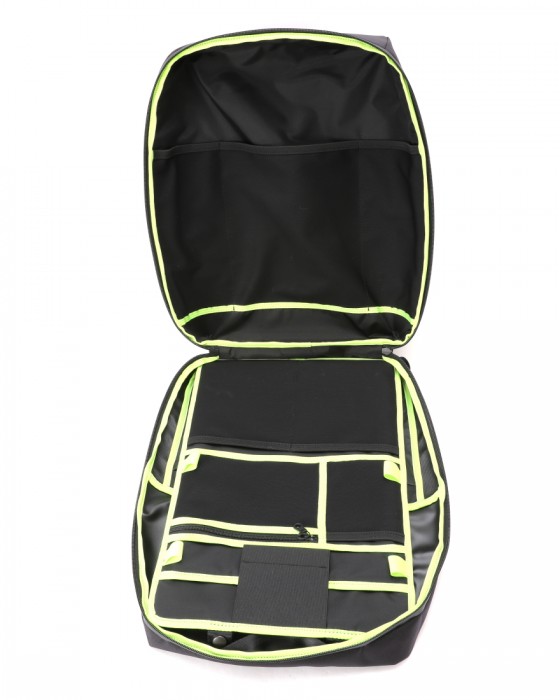 berufスクウェアトラベルデイパック 豊岡鞄®【URBAN EXPLORER 20 Ballistic Hollofil AIR™】15l