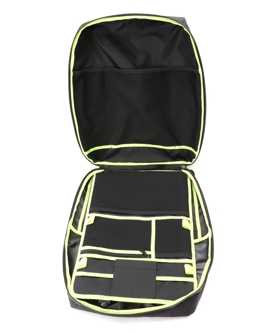 berufスクウェアトラベルデイパック 豊岡鞄®【URBAN EXPLORER 20 Ballistic Hollofil AIR™】15l