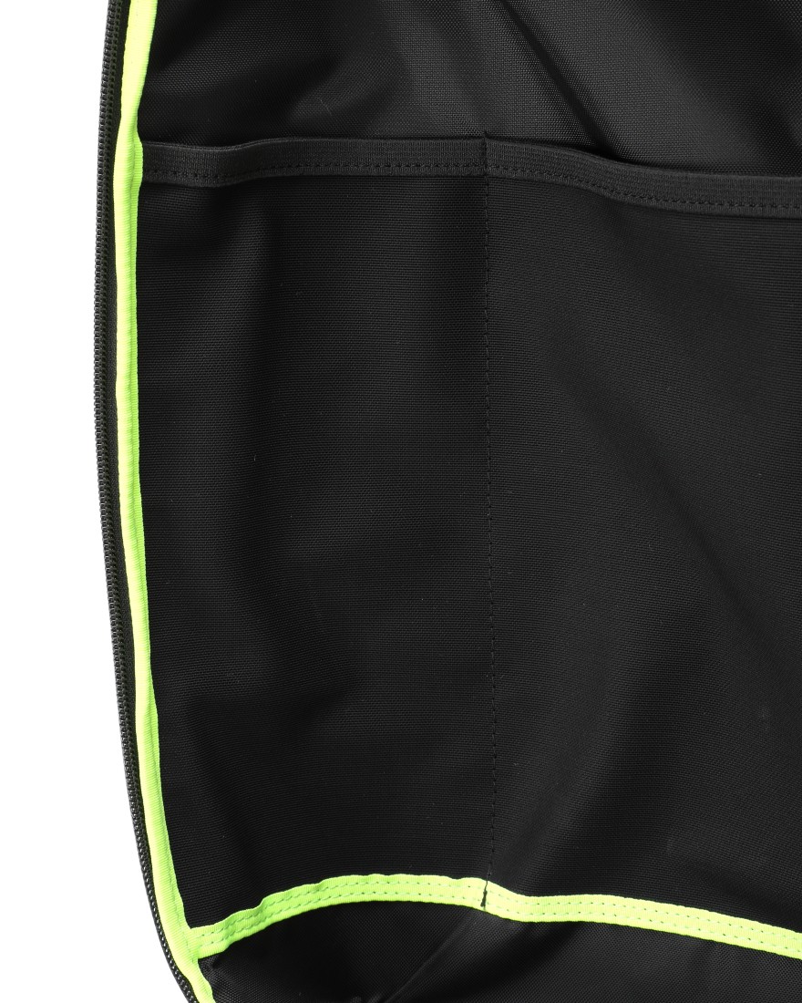 berufスクウェアトラベルデイパック 豊岡鞄®【URBAN EXPLORER 20 Ballistic Hollofil AIR™】17l