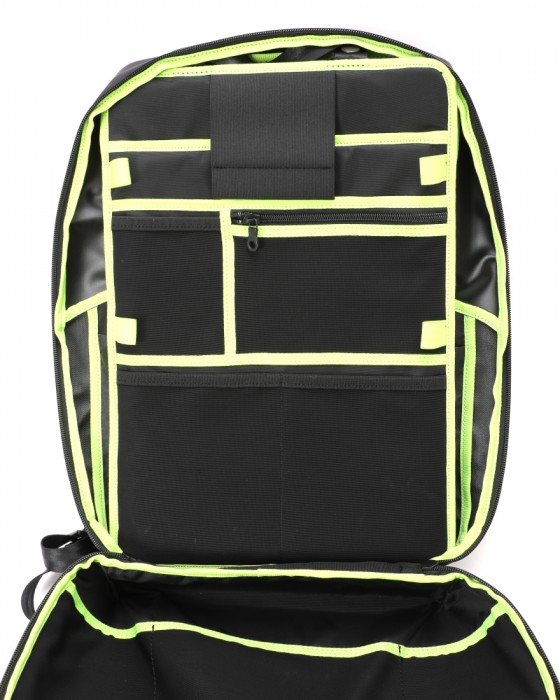 berufスクウェアトラベルデイパック 豊岡鞄®【URBAN EXPLORER 20 Ballistic Hollofil AIR™】18l