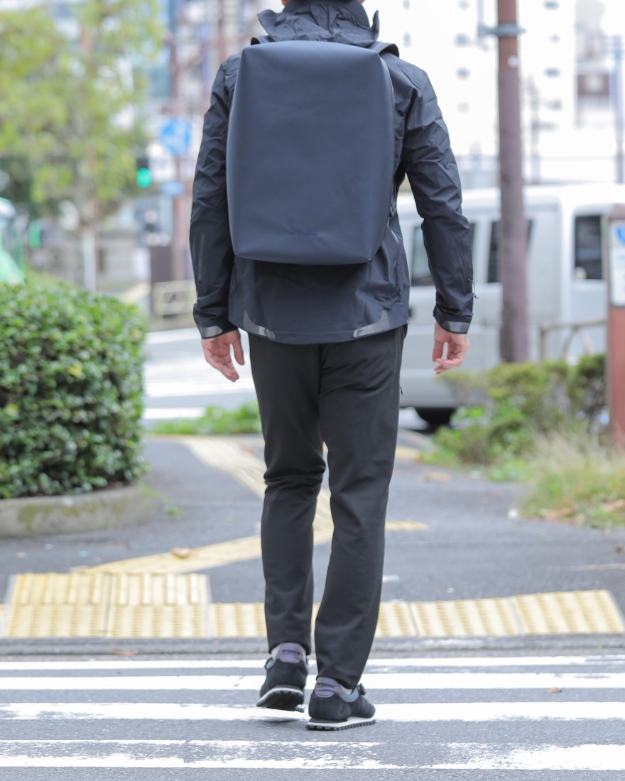berufスクウェアトラベルデイパック 豊岡鞄®【URBAN EXPLORER 20 Ballistic Hollofil AIR™】ma