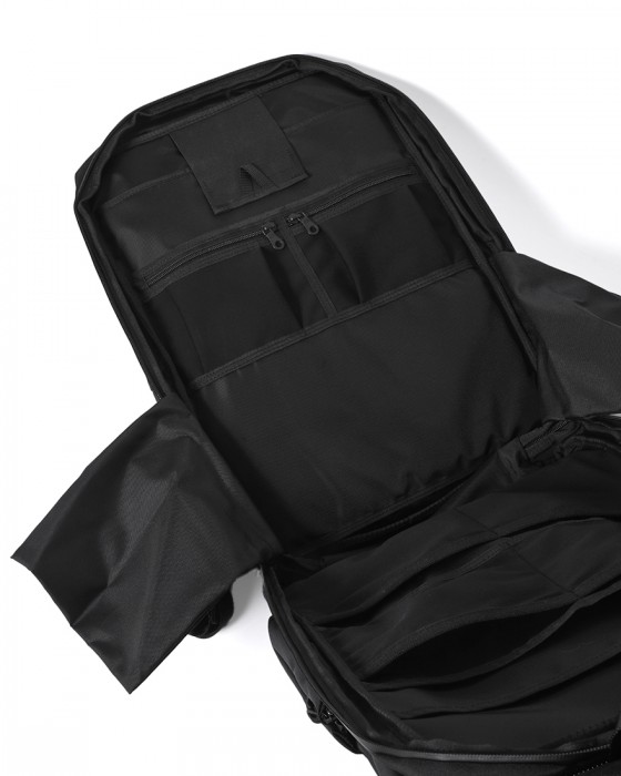 beruf容量可変バックパック【ULTIMATE 30+】21l