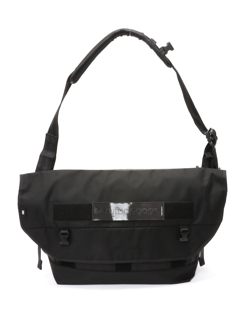beruf baggageメッセンジャーバッグ L【HOBO 26 MESSENGER BAG LARGE/beruf baggage LOGO（ロゴ）】04l