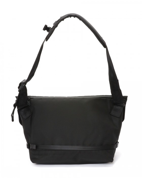 beruf baggageメッセンジャーバッグ L【HOBO 26 MESSENGER BAG LARGE/beruf baggage LOGO（ロゴ）】05l