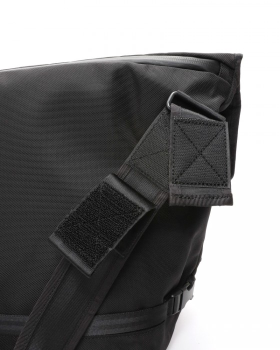 beruf baggageメッセンジャーバッグ L【HOBO 26 MESSENGER BAG LARGE/beruf baggage LOGO（ロゴ）】15l