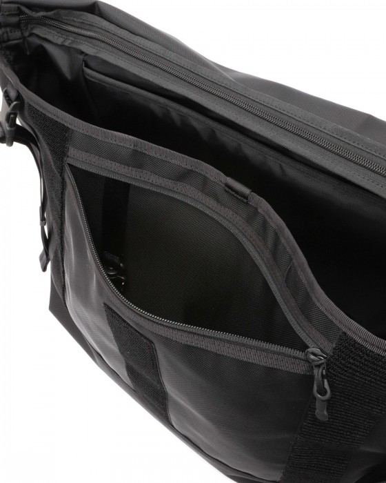 beruf baggageメッセンジャーバッグ L【HOBO 26 MESSENGER BAG LARGE/beruf baggage LOGO（ロゴ）】23l