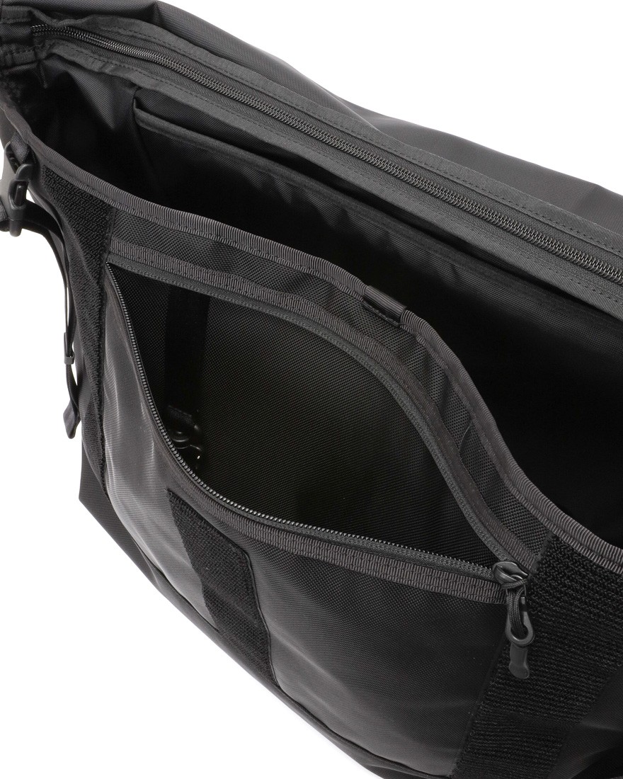 beruf baggageメッセンジャーバッグ L【HOBO 26 MESSENGER BAG LARGE/beruf baggage LOGO（ロゴ）】23l