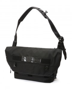 メッセンジャーバッグ L【HOBO 26 MESSENGER BAG LARGE/beruf baggage LOGO（ロゴ）】