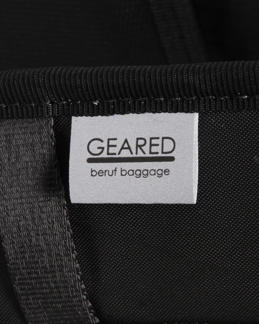 berufスクウェアトラベルデイパック【URBAN EXPLORER NARROW 17L X-pac®】10l