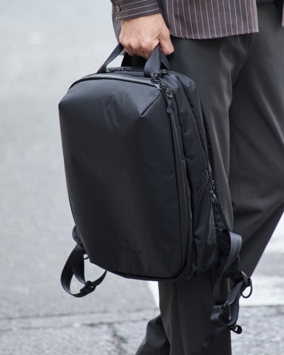 berufスクウェアトラベルデイパック【URBAN EXPLORER NARROW 17L X-pac®】26l