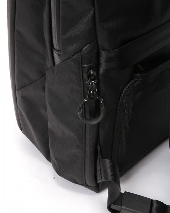 beruf スクウェアトラベルデイパック【URBAN EXPLORER PRO 24L X-pac®】10l