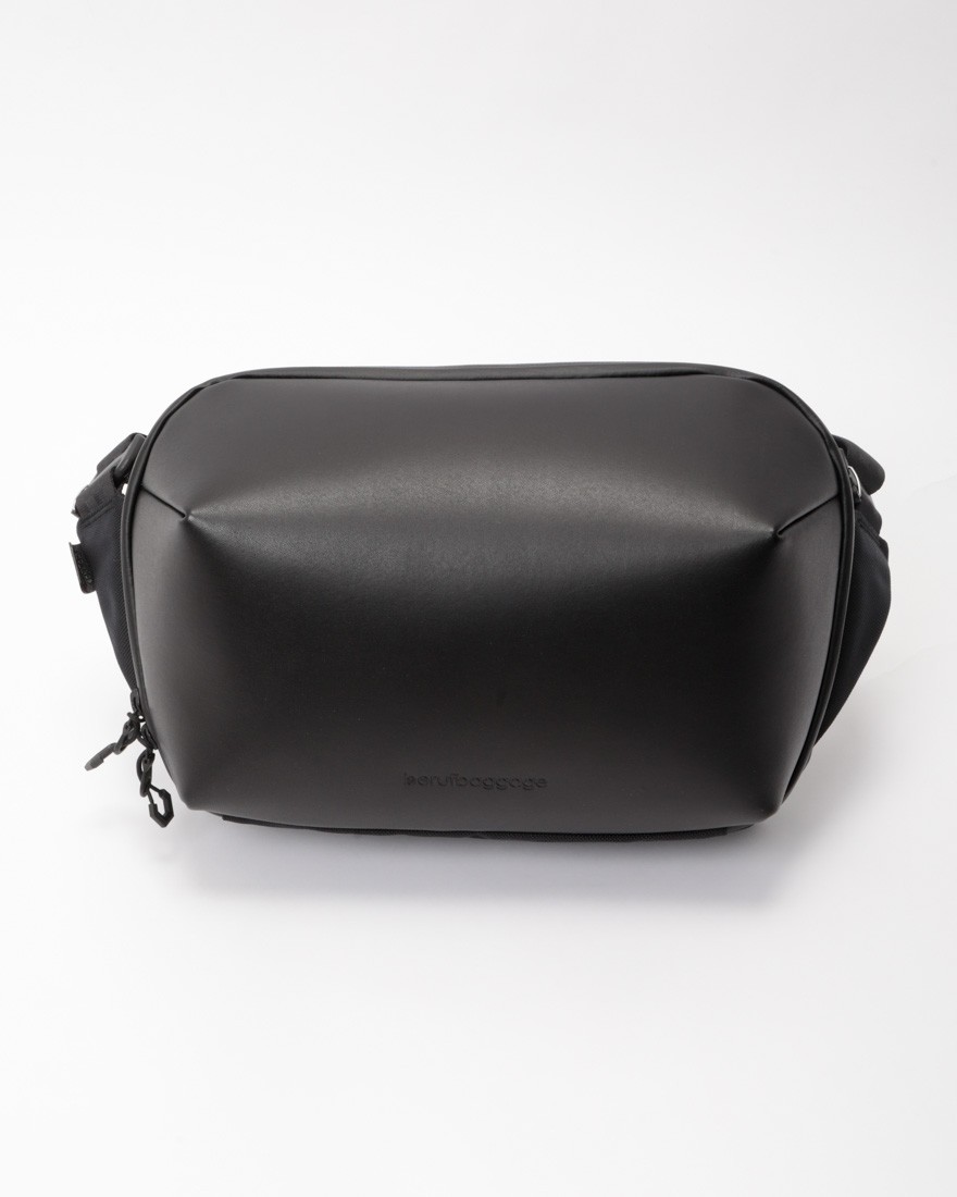 beruf baggage防水レザー スリングパック【URBAN EXPLORER 6.0】01l