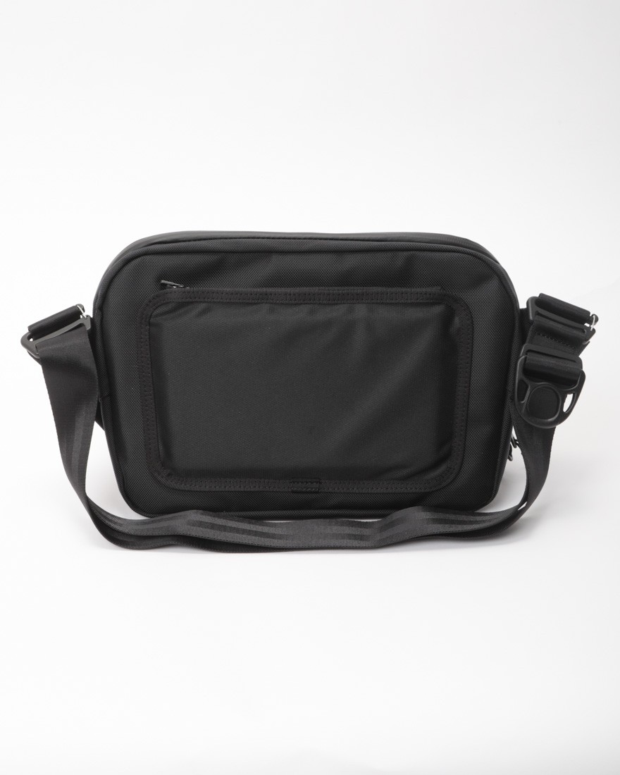 beruf baggage防水レザー スリングパック【URBAN EXPLORER 6.0】03l