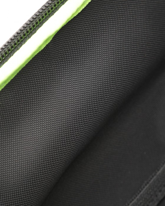 beruf baggage防水レザー スリングパック【URBAN EXPLORER 6.0】21l