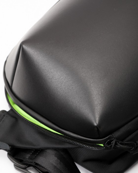 beruf baggage防水レザー スリングパック【URBAN EXPLORER 6.0】23l