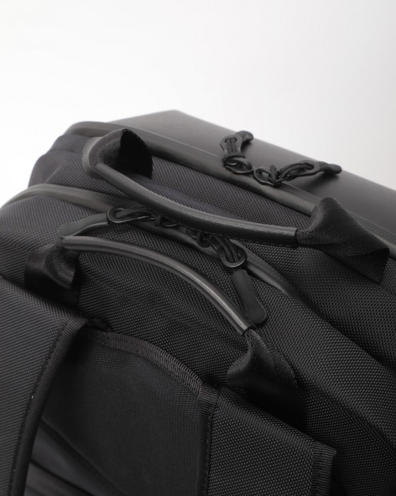 beruf baggage防水レザー スクウェア デイパック【URBAN EXPLORER NARROW 17L】15l