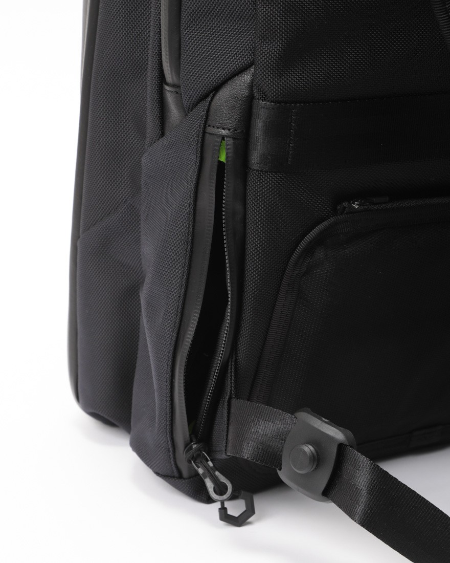 beruf baggage防水レザー スクウェア デイパック【URBAN EXPLORER PRO 24L】10l