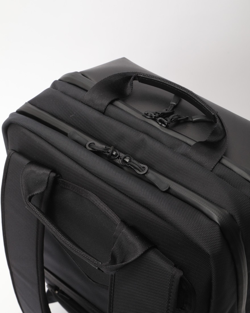 beruf baggage防水レザー スクウェア デイパック【URBAN EXPLORER PRO 24L】11l