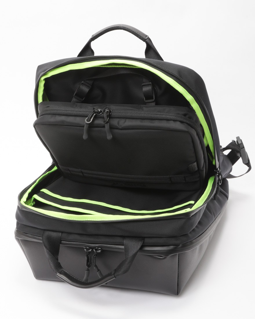 beruf baggage防水レザー スクウェア デイパック【URBAN EXPLORER PRO 24L】21l