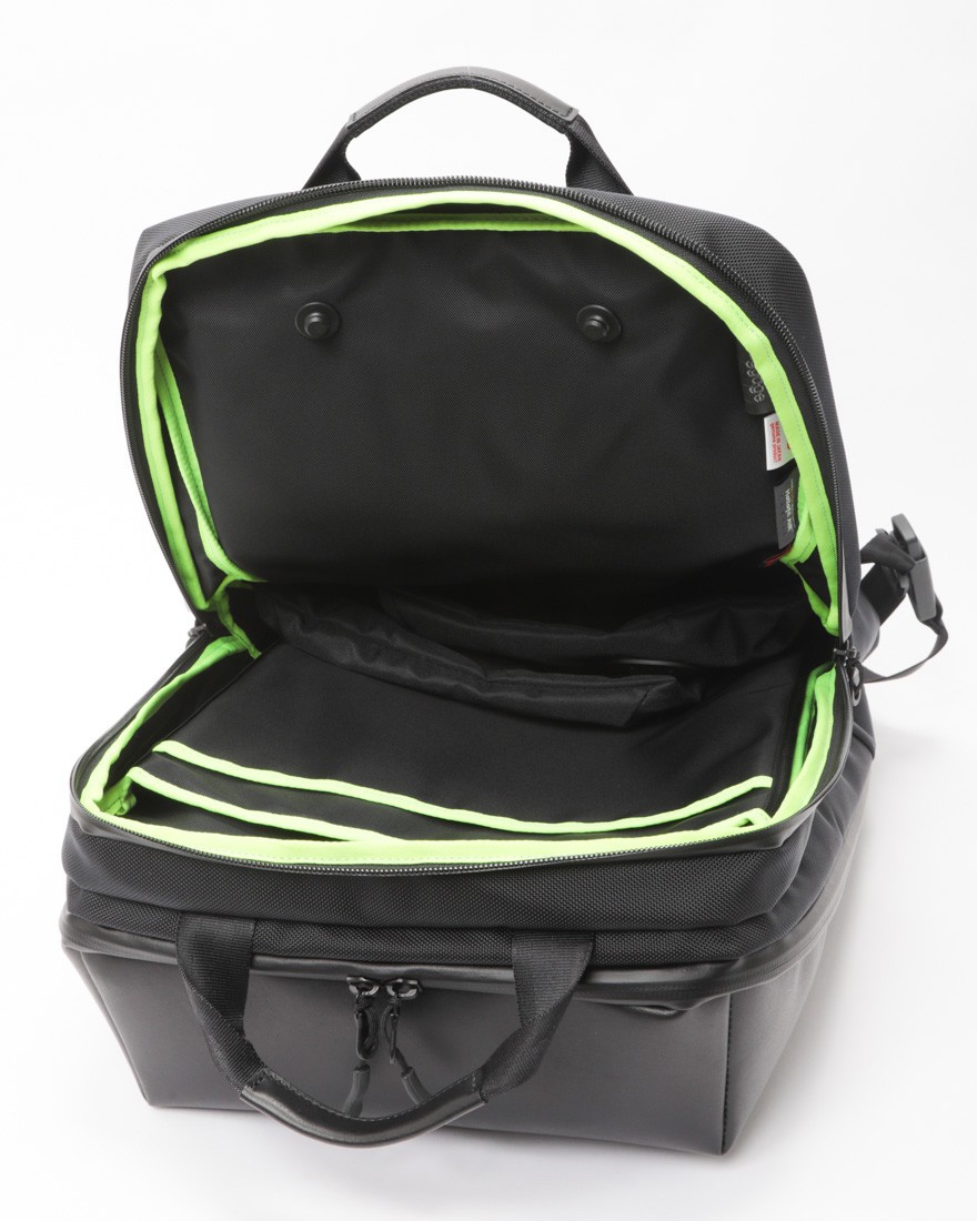 beruf baggage防水レザー スクウェア デイパック【URBAN EXPLORER PRO 24L】22l