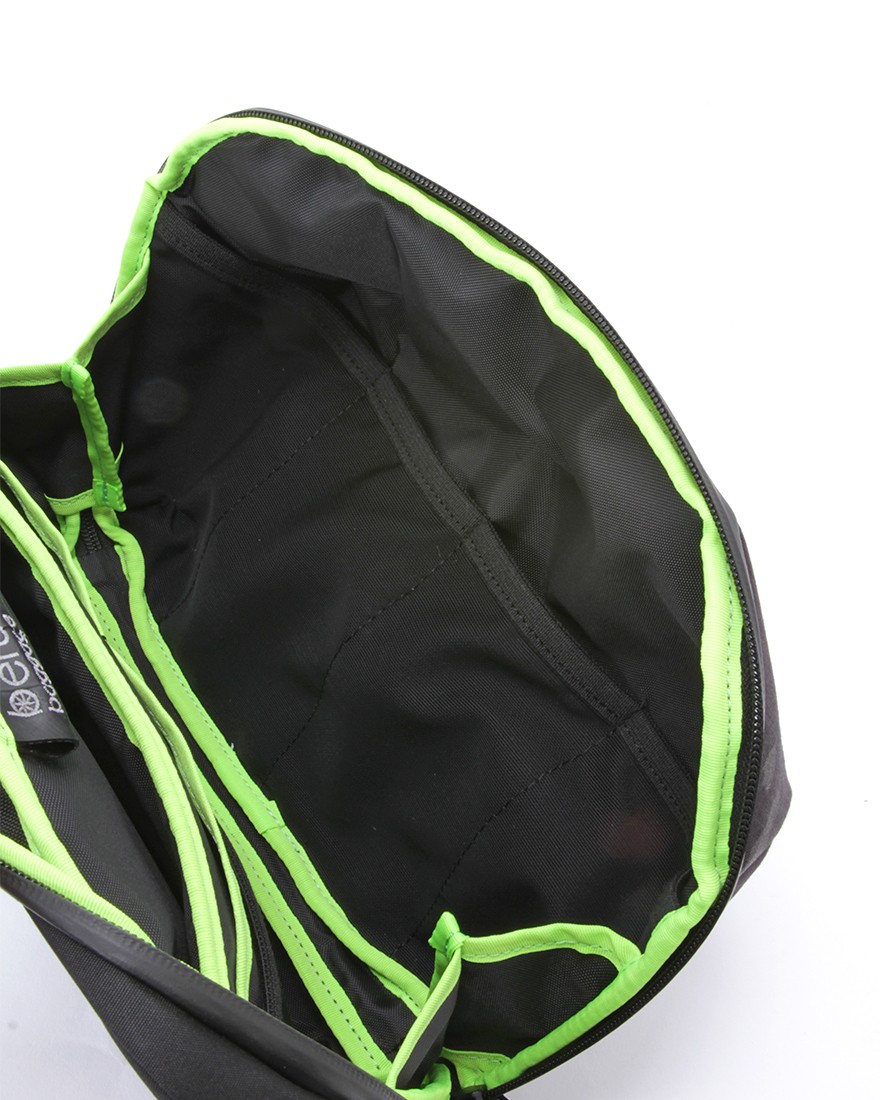 berufスリングバッグ【URBAN EXPLORER 6.0】14l