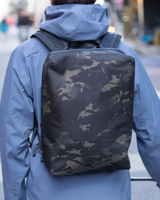 berufスクウェアトラベルデイパック【URBAN EXPLORER 16】26l