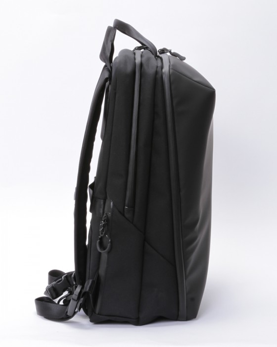 berufスクウェアトラベルデイパック【URBAN EXPLORER PRO 24L】05l