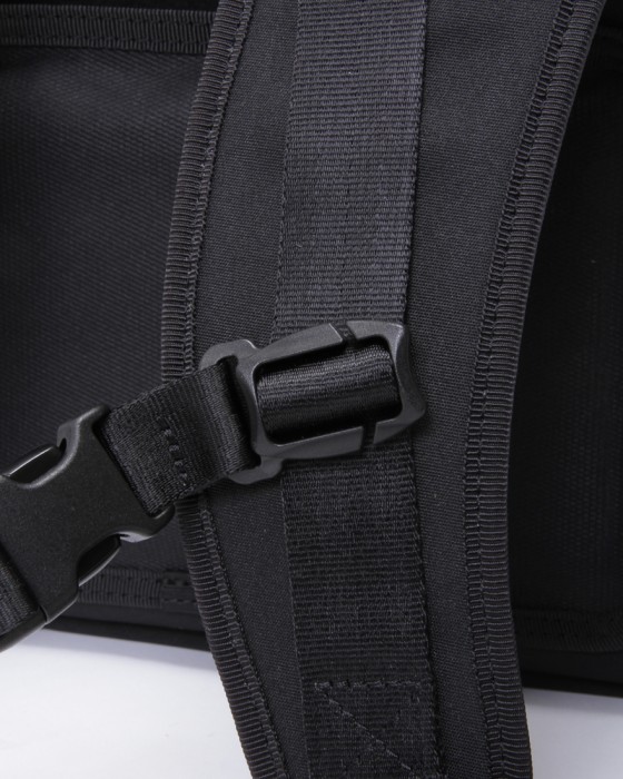 berufスクウェアトラベルデイパック【URBAN EXPLORER PRO 24L】08l