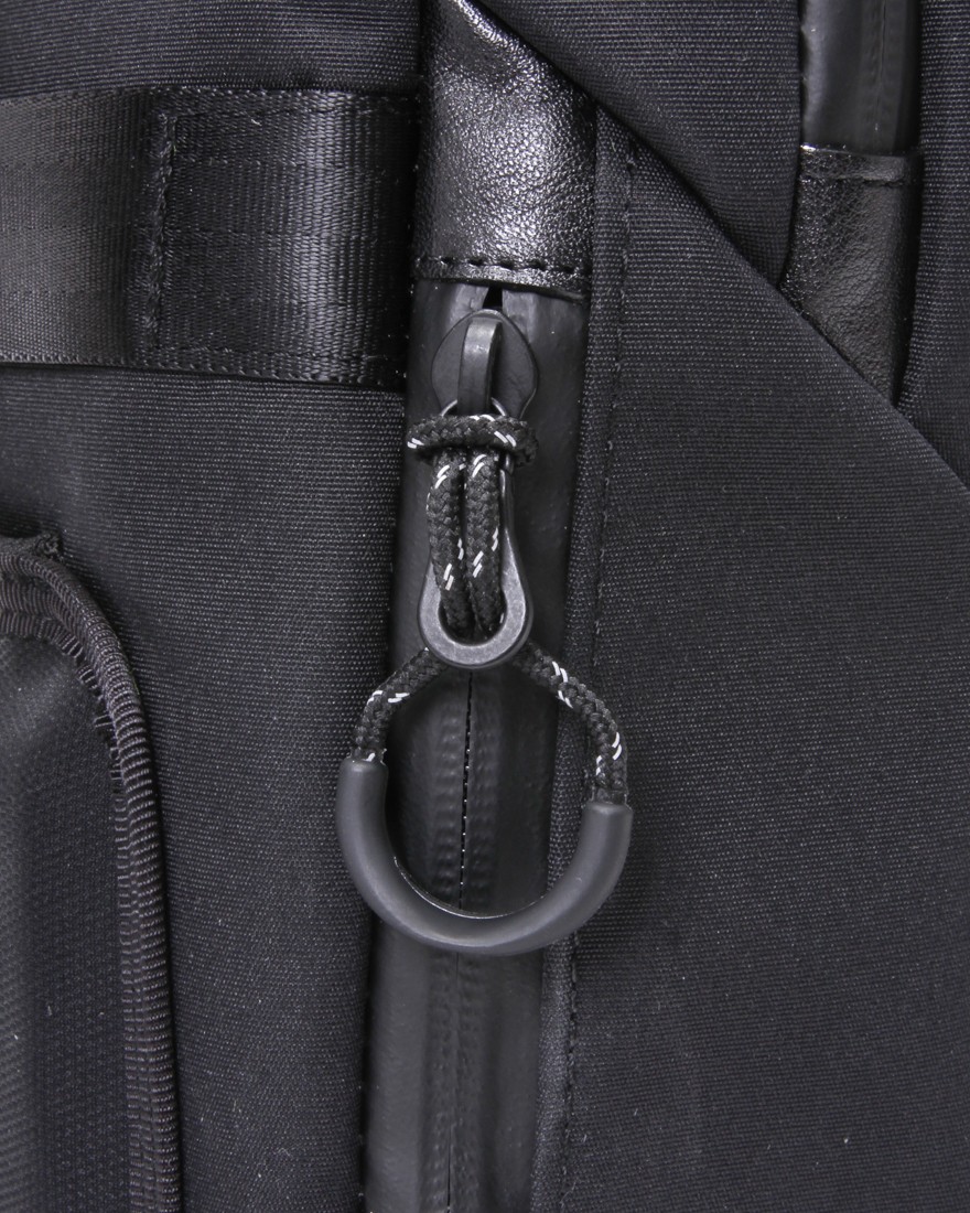 berufスクウェアトラベルデイパック【URBAN EXPLORER PRO 24L】12l