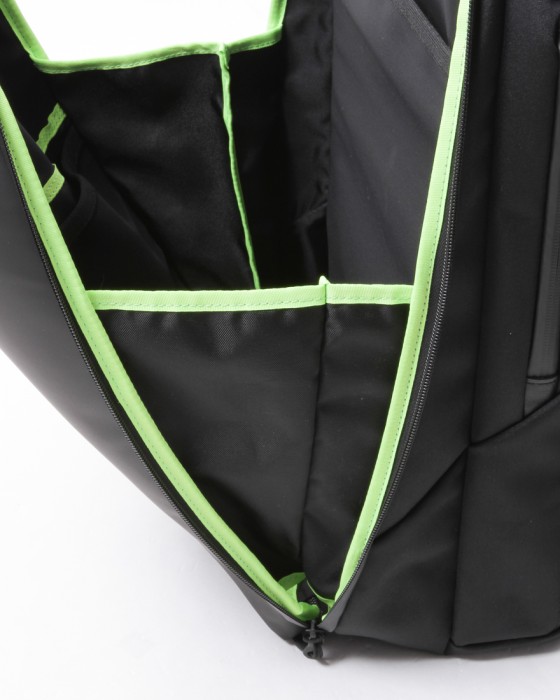 berufスクウェアトラベルデイパック【URBAN EXPLORER PRO 24L】19l