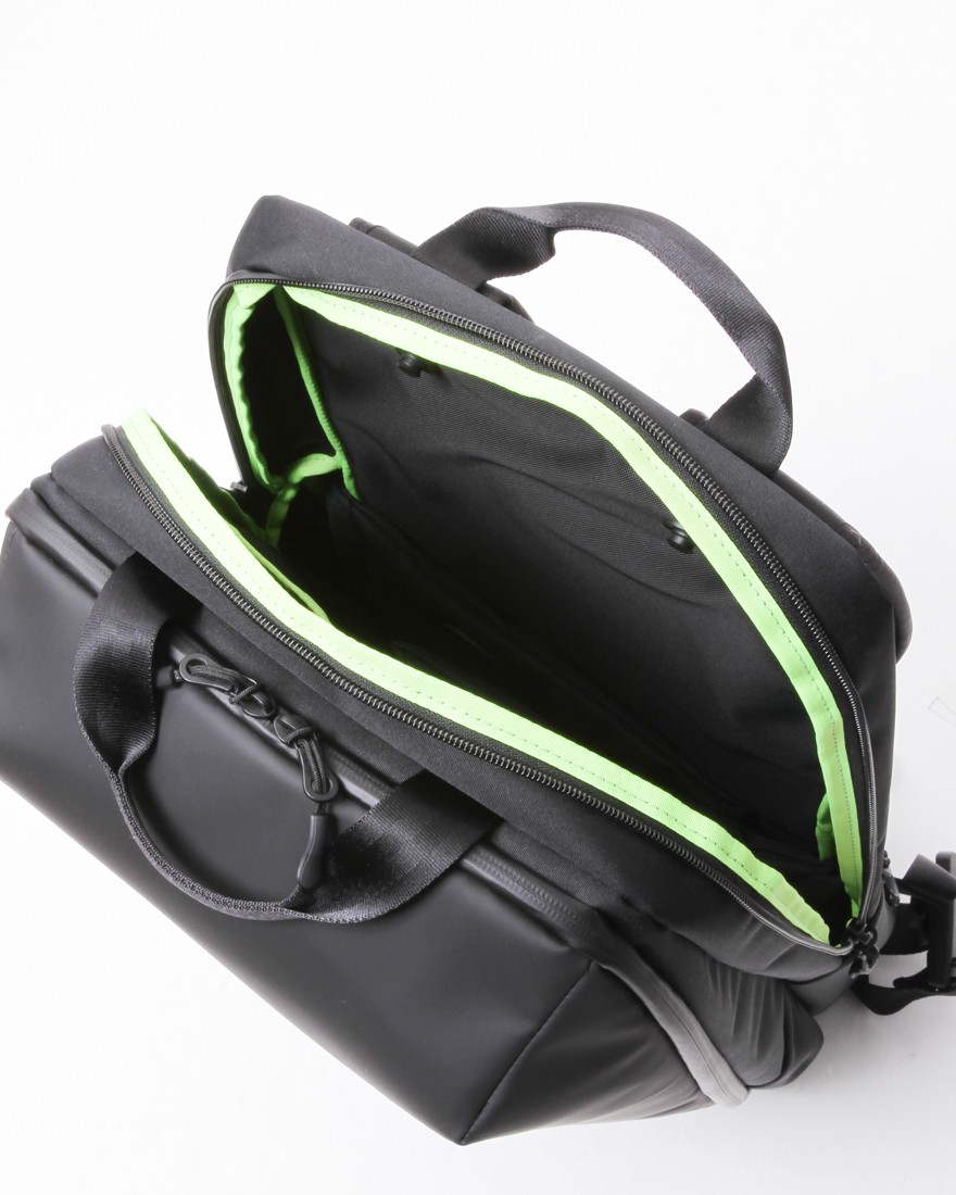 berufスクウェアトラベルデイパック【URBAN EXPLORER PRO 24L】21l