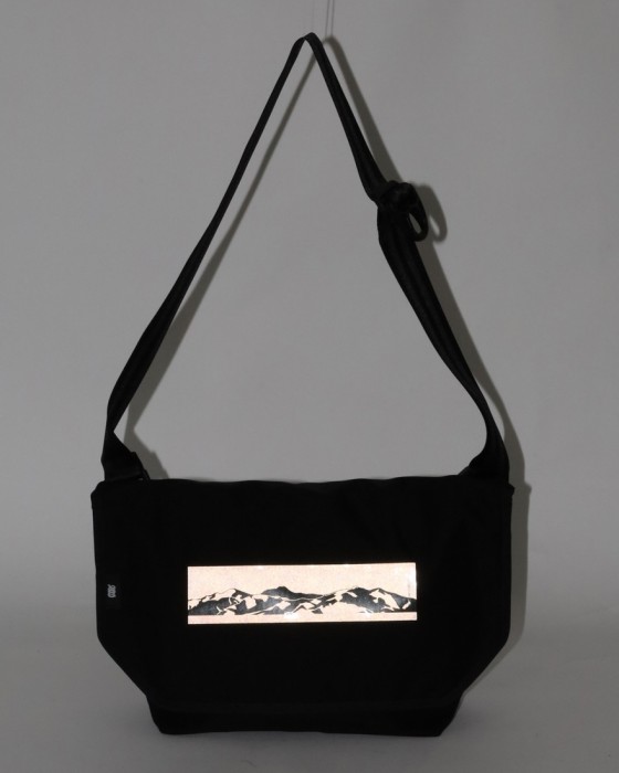 beruf baggageメッセンジャーバッグ S【HOBO 8.0 MESSENGER BAG SMALL/TOKYO LANDSCAPES（山岳）】08l