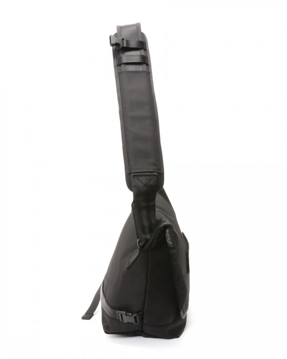 beruf baggageメッセンジャーバッグ M【HOBO 16 MESSENGER BAG MEDIUM/TOKYO LANDMARKS（建物）】07l
