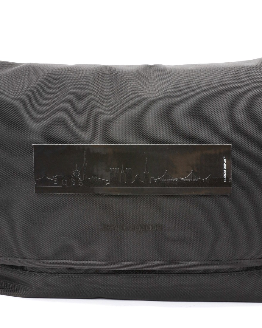 beruf baggageメッセンジャーバッグ M【HOBO 16 MESSENGER BAG MEDIUM/TOKYO LANDMARKS（建物）】09l