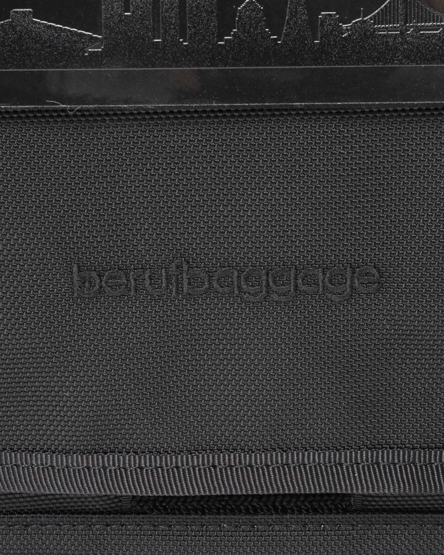 beruf baggageメッセンジャーバッグ M【HOBO 16 MESSENGER BAG MEDIUM/TOKYO LANDMARKS（建物）】11l