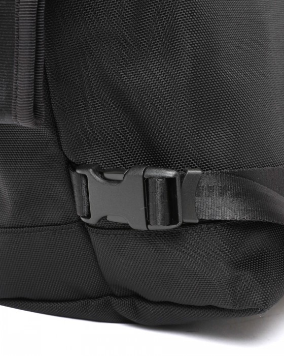 beruf baggageメッセンジャーバッグ M【HOBO 16 MESSENGER BAG MEDIUM/TOKYO LANDMARKS（建物）】13l