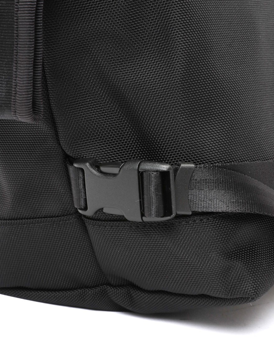 beruf baggageメッセンジャーバッグ M【HOBO 16 MESSENGER BAG MEDIUM/TOKYO LANDMARKS（建物）】13l