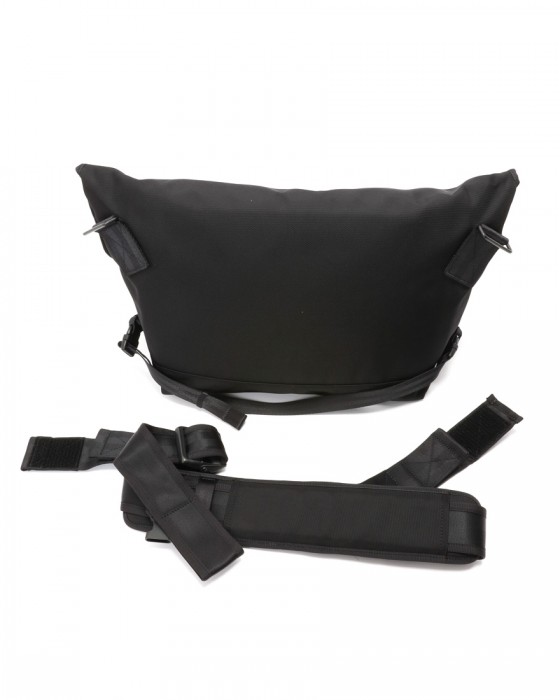 beruf baggageメッセンジャーバッグ M【HOBO 16 MESSENGER BAG MEDIUM/TOKYO LANDMARKS（建物）】16l