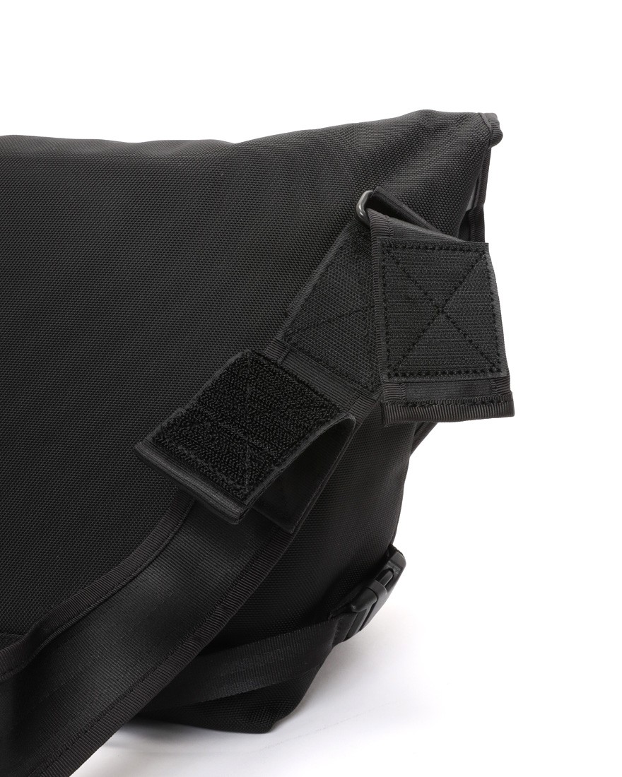 beruf baggageメッセンジャーバッグ M【HOBO 16 MESSENGER BAG MEDIUM/TOKYO LANDMARKS（建物）】17l