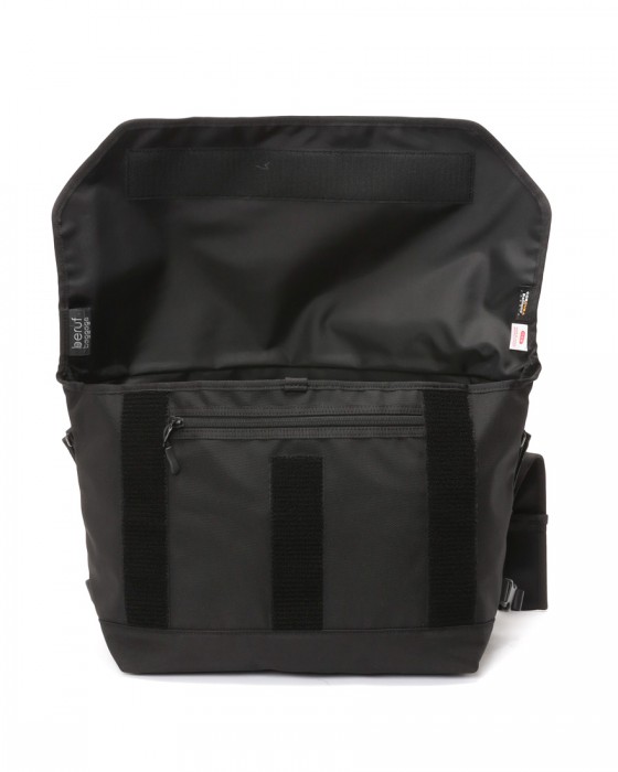 beruf baggageメッセンジャーバッグ M【HOBO 16 MESSENGER BAG MEDIUM/TOKYO LANDMARKS（建物）】18l