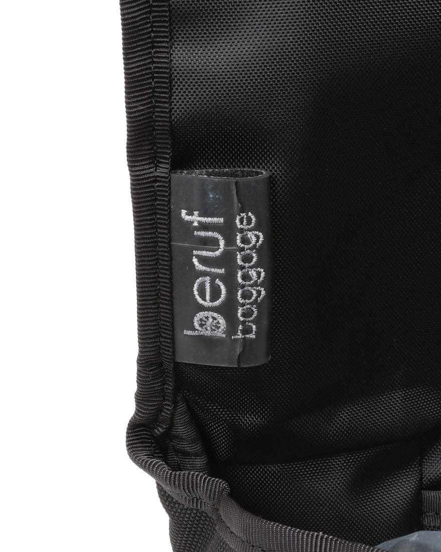 beruf baggageメッセンジャーバッグ M【HOBO 16 MESSENGER BAG MEDIUM/TOKYO LANDMARKS（建物）】19l