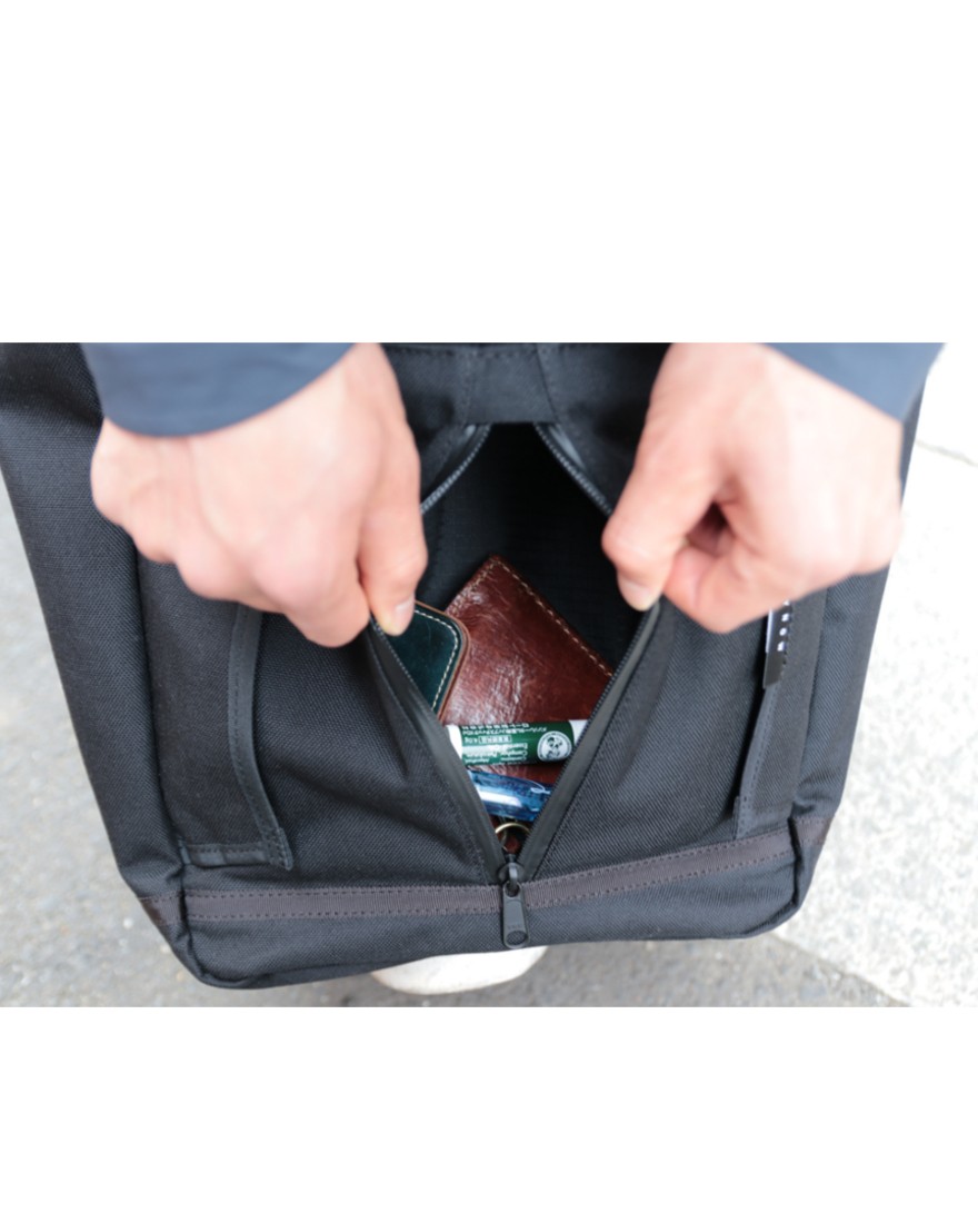 HYNOWバックパック【CROW】20l