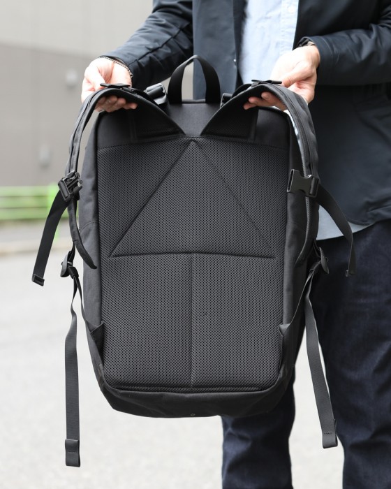 HYNOWバックパック【CROW】28l