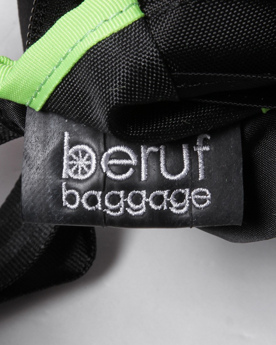 berufウォレットポーチ【URBAN EXPLORER MINI 2.0】11l