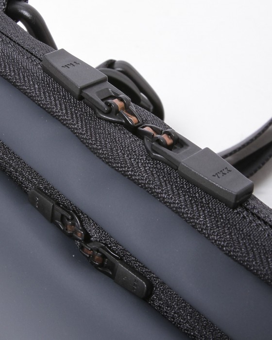 berufウォレットポーチ【URBAN EXPLORER MINI DR 2.0】04l
