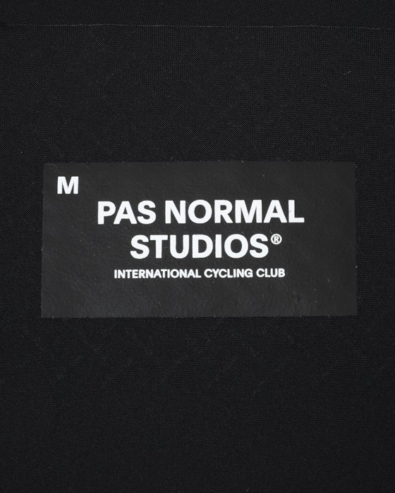 PAS NORMAL STUDIOSレッグ プロテクター【Logo Leg UV Protector】11l