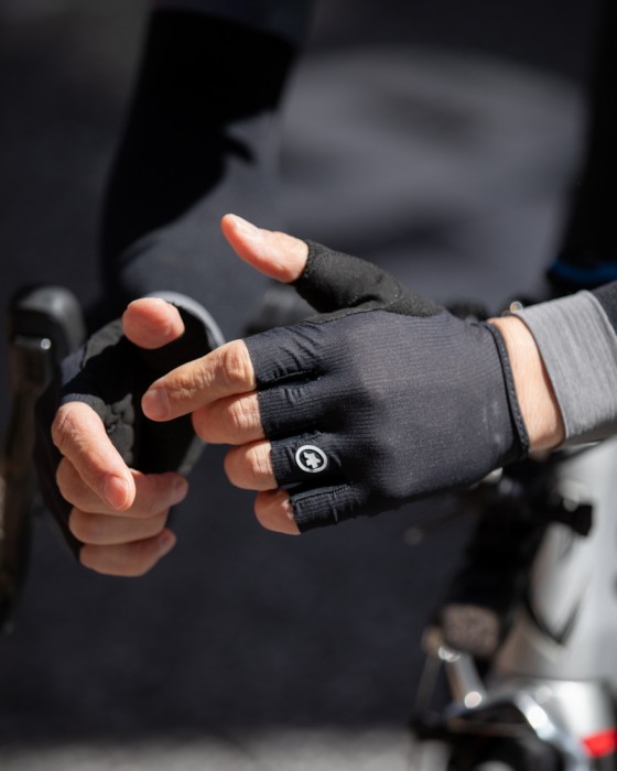 ショートフィンガーグローブ【RS Gloves TARGA】｜ASSOS（アソス