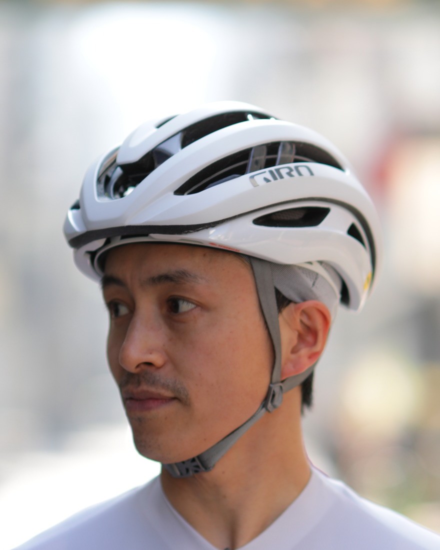 ASSOSサマー サイクル ビーニー【Summer Cap Foil P1】17l