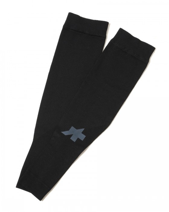 ASSOSアームカバー【Summer Arm UV Protector P1】ma